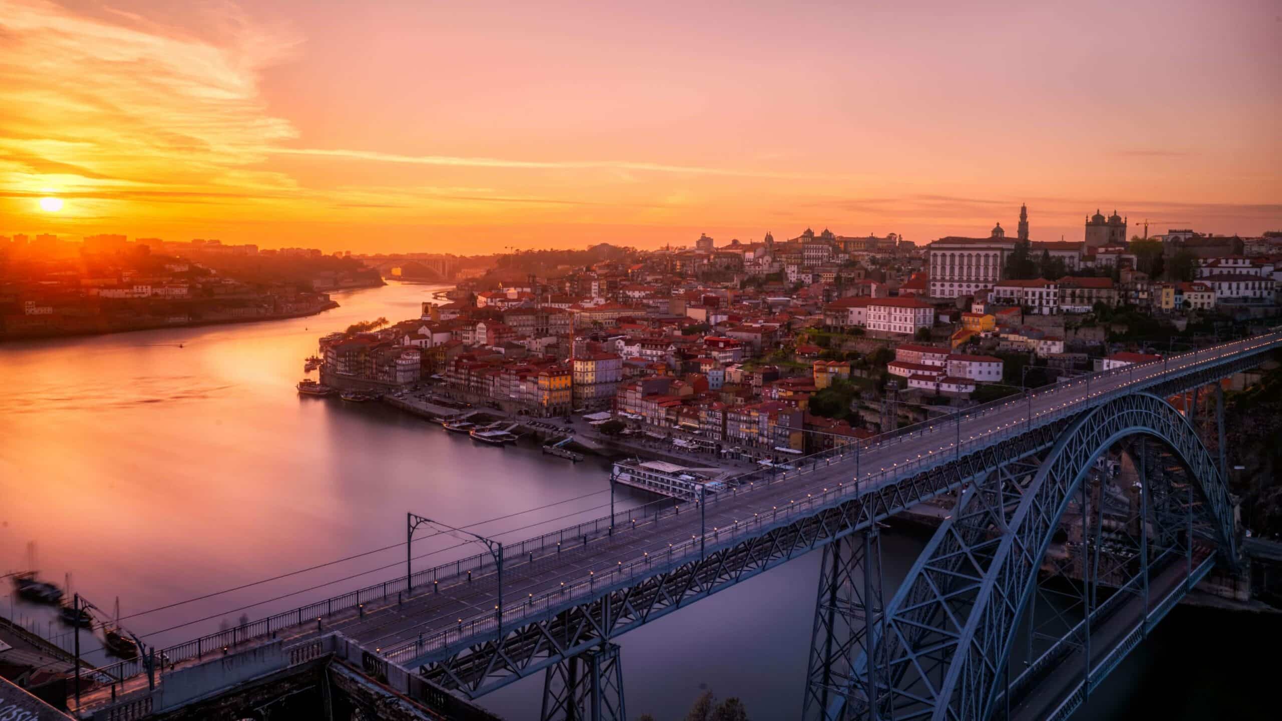 تأشيرة البرتغال الذهبية عن طريق الاستثمار- سيتزنشيب باي